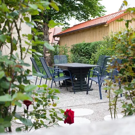 Homestay Sehr Zentrales Und Modernes In Mit Gemeinschaftsbad *