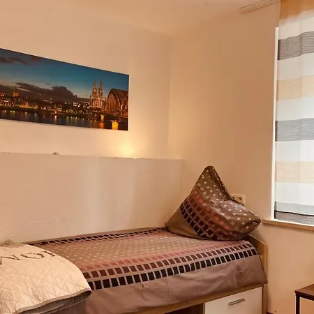 Sehr Zentrales Und Modernes In Mit Gemeinschaftsbad Homestay *