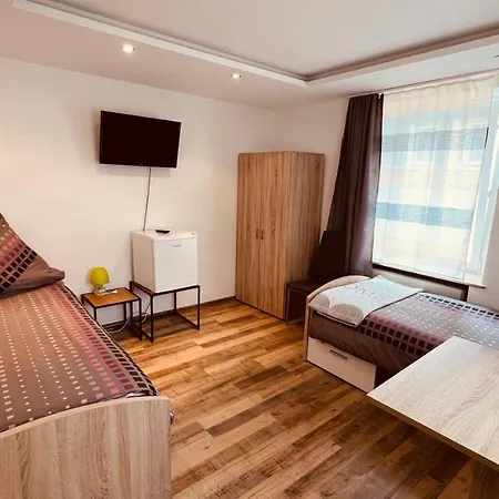 Homestay Sehr Zentrales Und Modernes In Mit Gemeinschaftsbad *