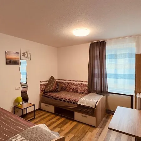 Sehr Zentrales Und Modernes In Mit Gemeinschaftsbad Homestay